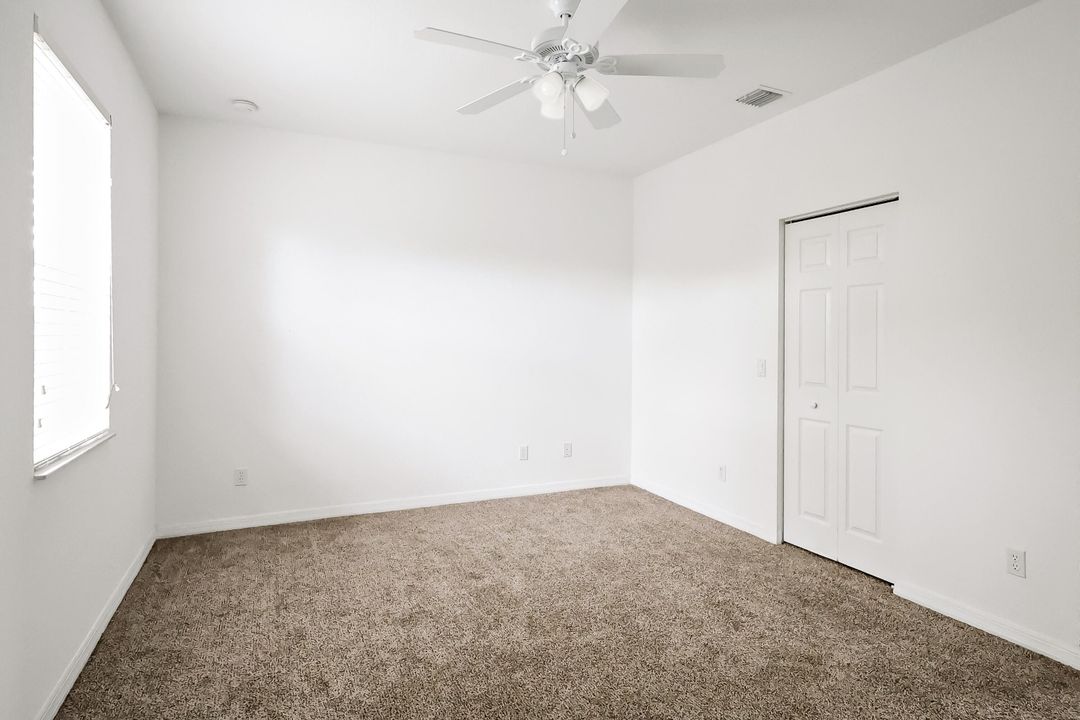 待售: $269,000 (2 贝兹, 2 浴室, 1579 平方英尺)