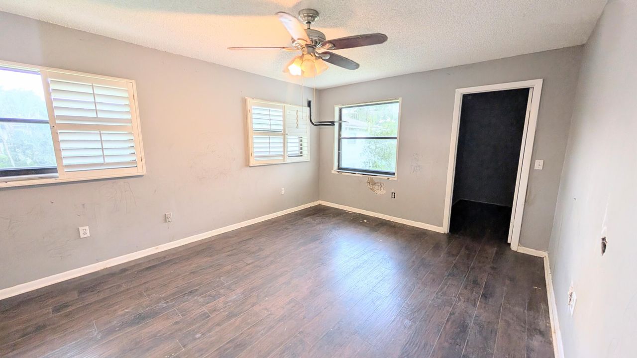 En Venta: $225,000 (2 camas, 2 baños, 1348 Pies cuadrados)