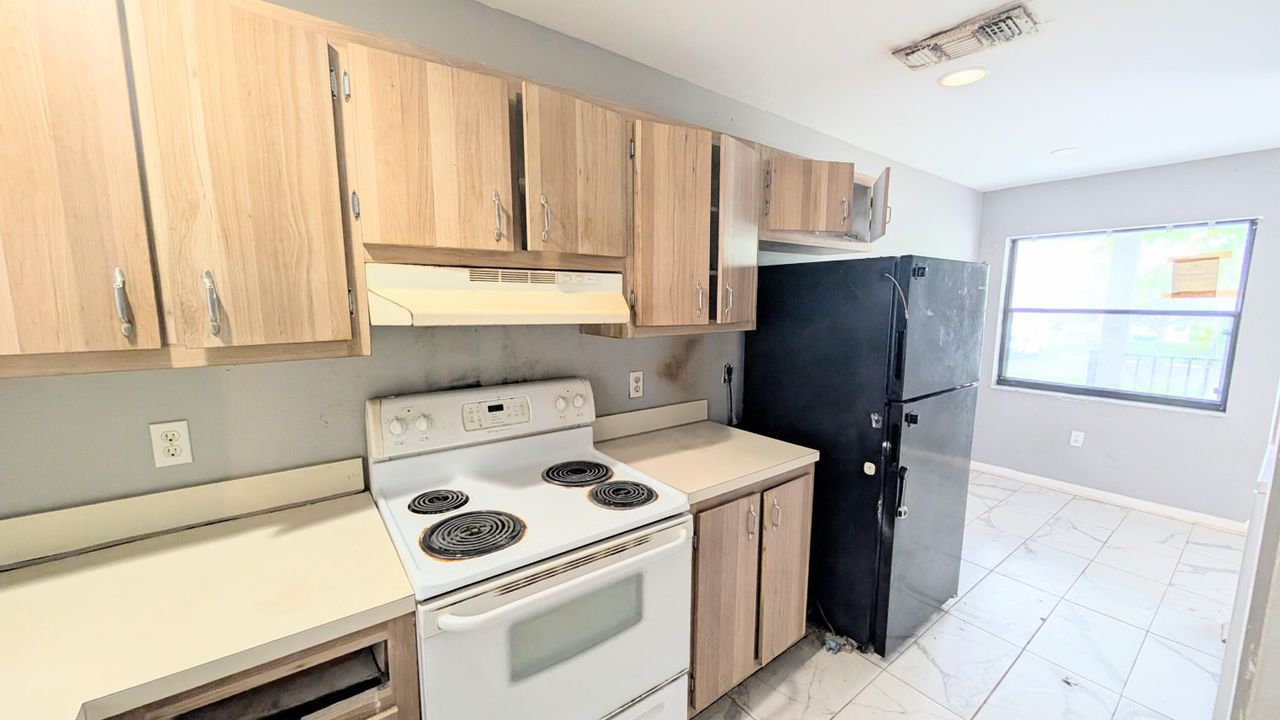 En Venta: $225,000 (2 camas, 2 baños, 1348 Pies cuadrados)