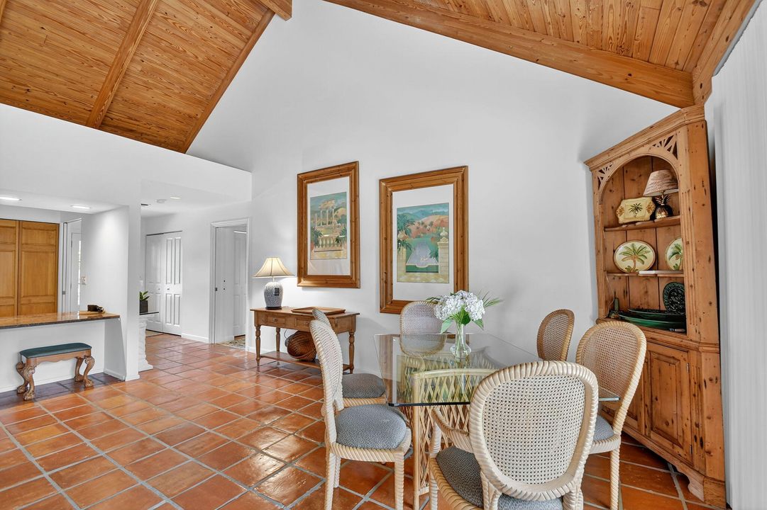 Active With Contract: $759,900 (2 beds, 2 baths, 1674 Square Feet)