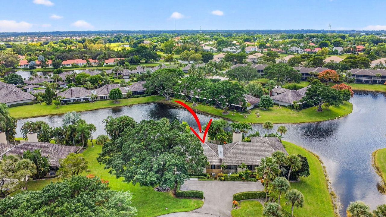 Active With Contract: $759,900 (2 beds, 2 baths, 1674 Square Feet)