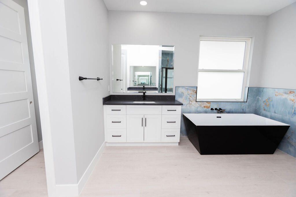 En Venta: $597,900 (4 camas, 3 baños, 2643 Pies cuadrados)