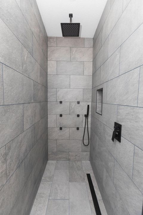 En Venta: $597,900 (4 camas, 3 baños, 2643 Pies cuadrados)