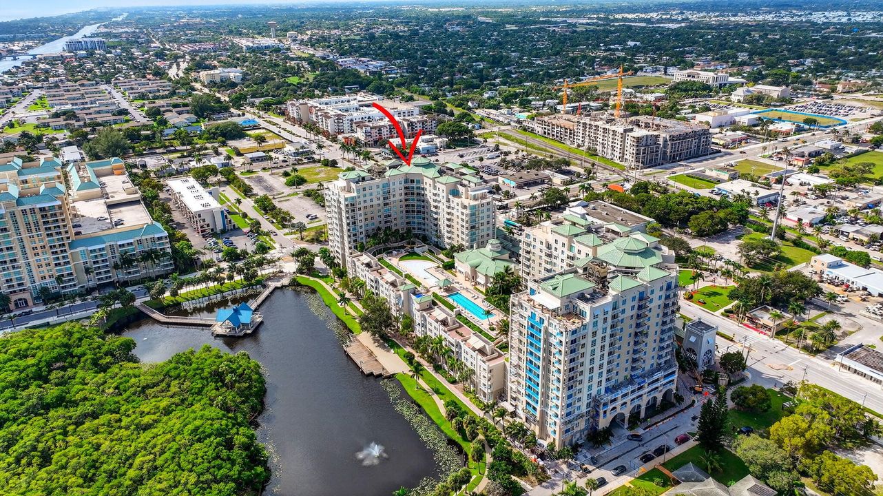 For Sale: $365,000 (2 beds, 2 baths, 1185 Square Feet)