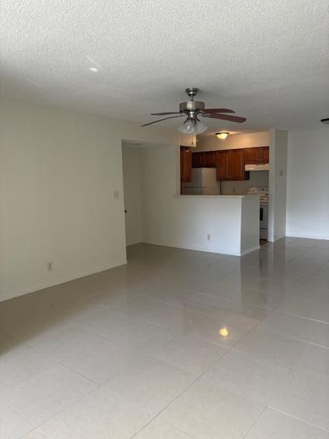 For Sale: $219,000 (1 beds, 1 baths, 805 Square Feet)
