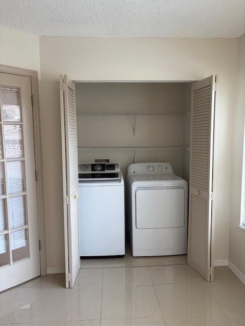 For Sale: $219,000 (1 beds, 1 baths, 805 Square Feet)