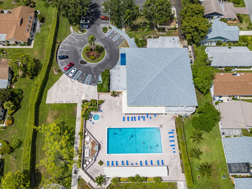 Active With Contract: $340,000 (2 beds, 2 baths, 1283 Square Feet)