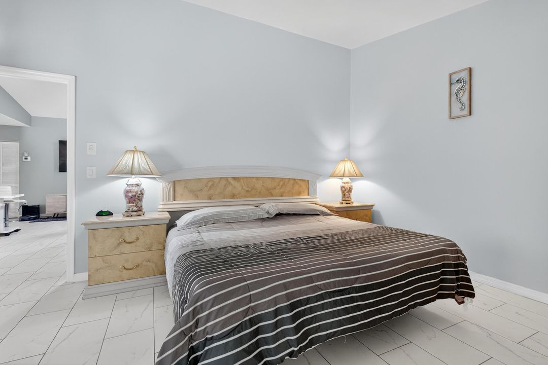 Active With Contract: $340,000 (2 beds, 2 baths, 1283 Square Feet)