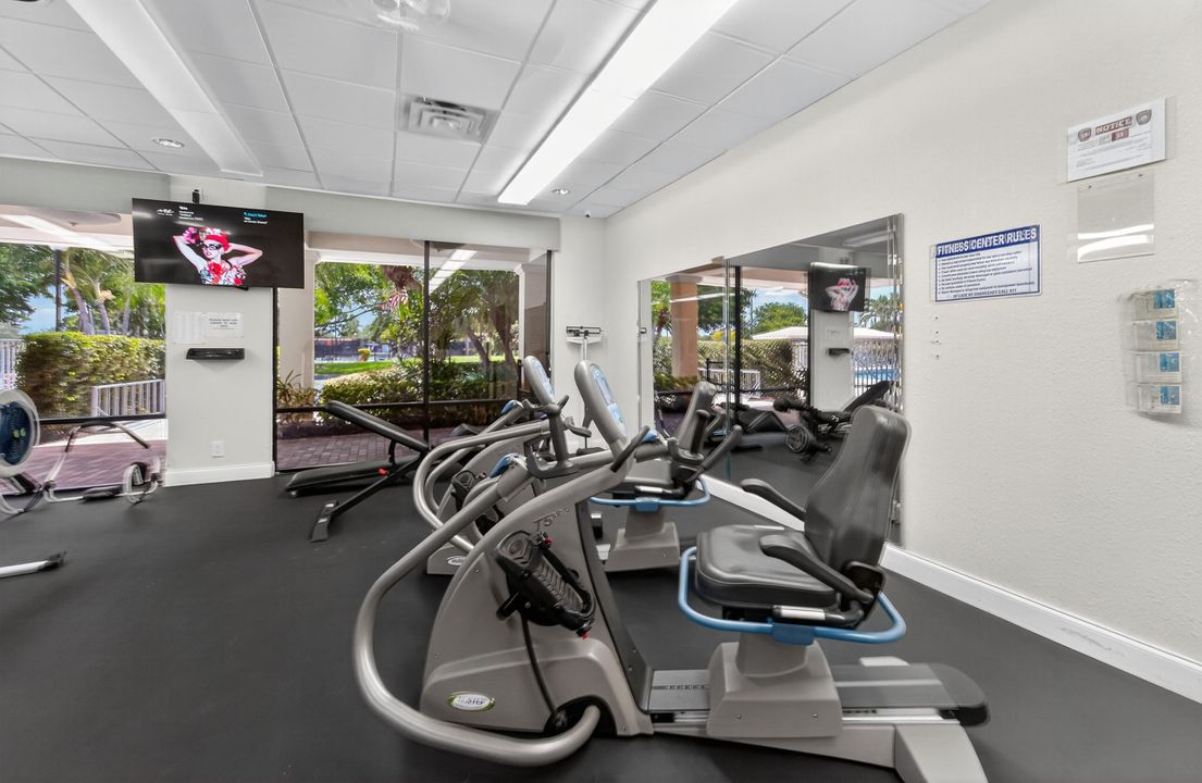 Active With Contract: $340,000 (2 beds, 2 baths, 1283 Square Feet)