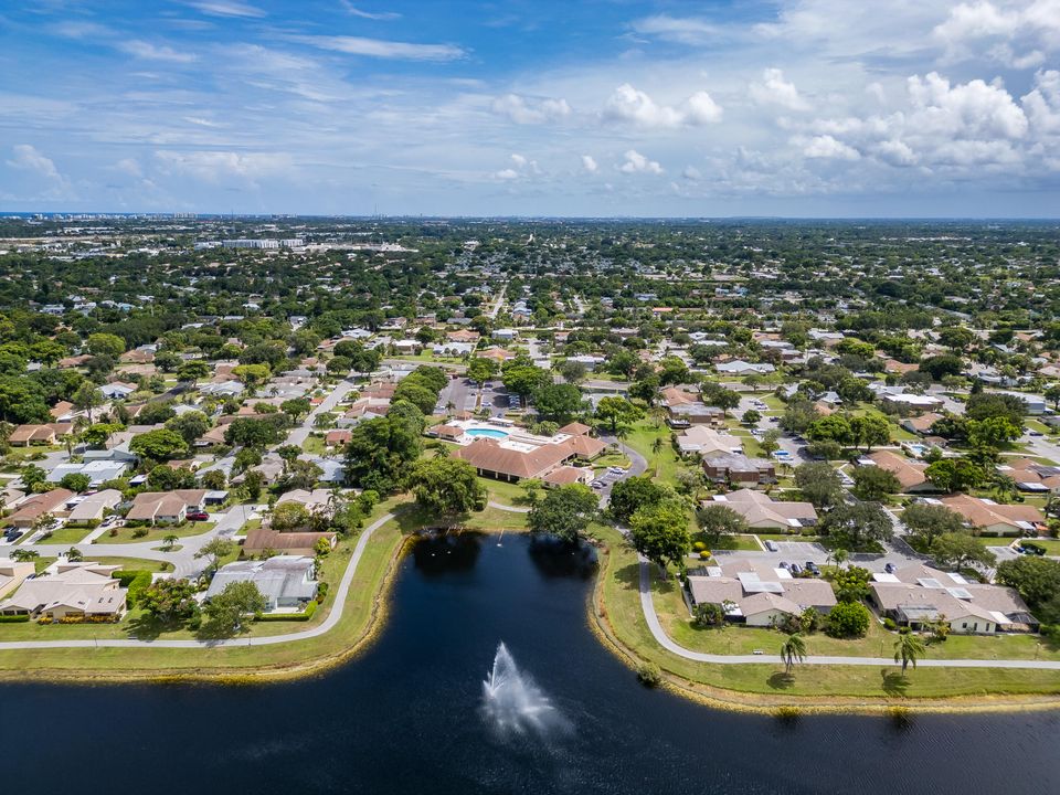 Active With Contract: $340,000 (2 beds, 2 baths, 1283 Square Feet)