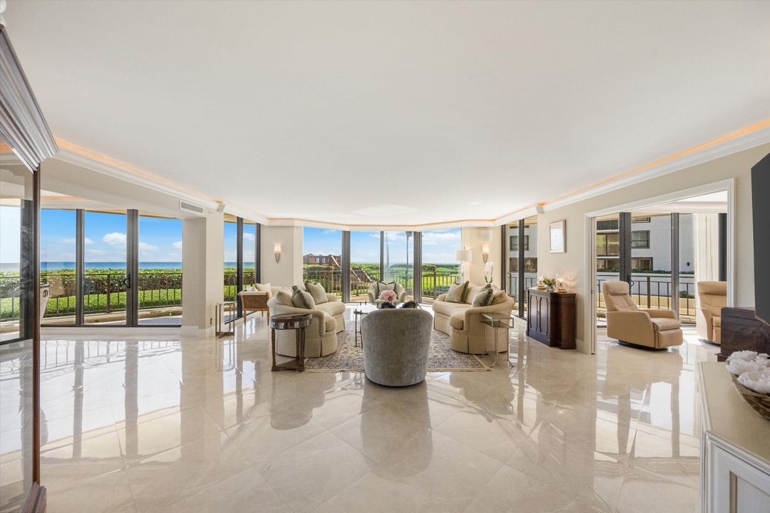 На продажу: $2,450,000 (3 спален, 3 ванн, 2676 Квадратных фут)