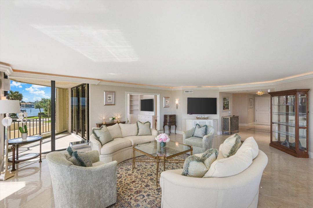 На продажу: $2,450,000 (3 спален, 3 ванн, 2676 Квадратных фут)