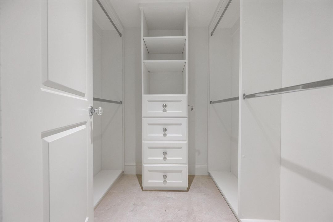 На продажу: $2,450,000 (3 спален, 3 ванн, 2676 Квадратных фут)