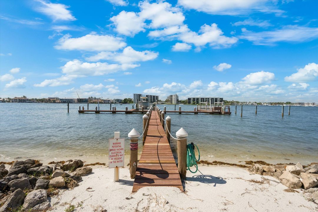 На продажу: $2,450,000 (3 спален, 3 ванн, 2676 Квадратных фут)