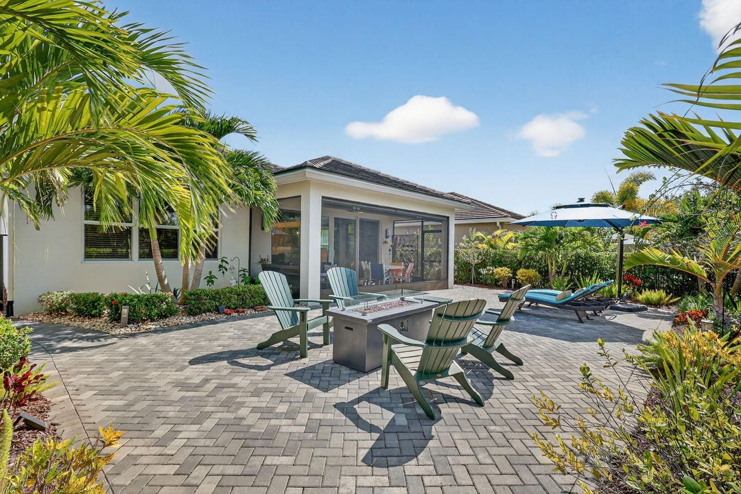 For Sale: $774,000 (3 beds, 2 baths, 2167 Square Feet)