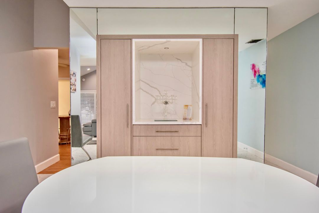 For Sale: $729,000 (2 beds, 2 baths, 1627 Square Feet)