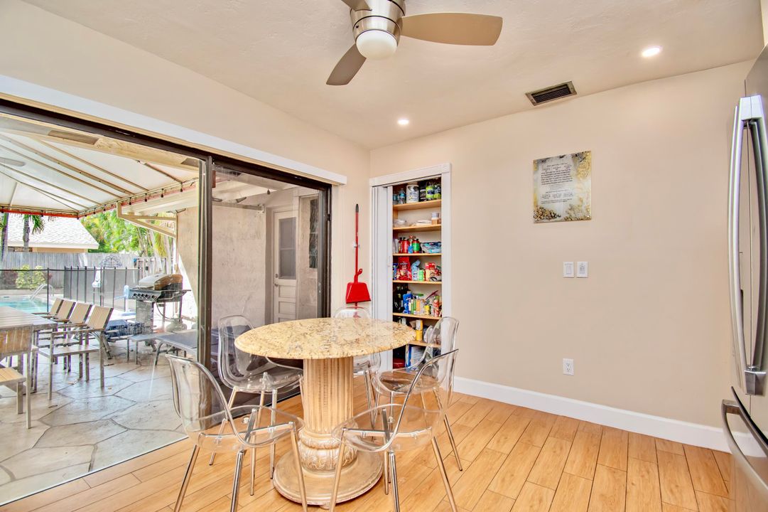 For Sale: $729,000 (2 beds, 2 baths, 1627 Square Feet)