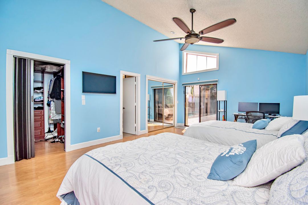 For Sale: $729,000 (2 beds, 2 baths, 1627 Square Feet)
