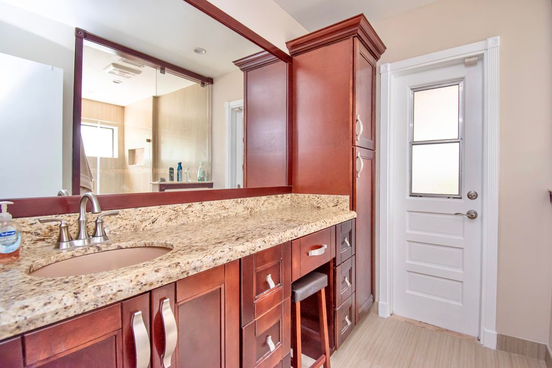 For Sale: $729,000 (2 beds, 2 baths, 1627 Square Feet)