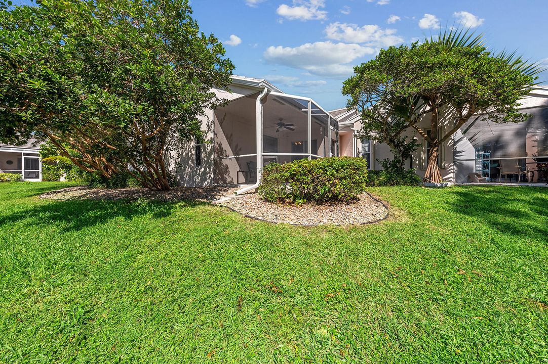 Active With Contract: $397,500 (3 beds, 2 baths, 1456 Square Feet)