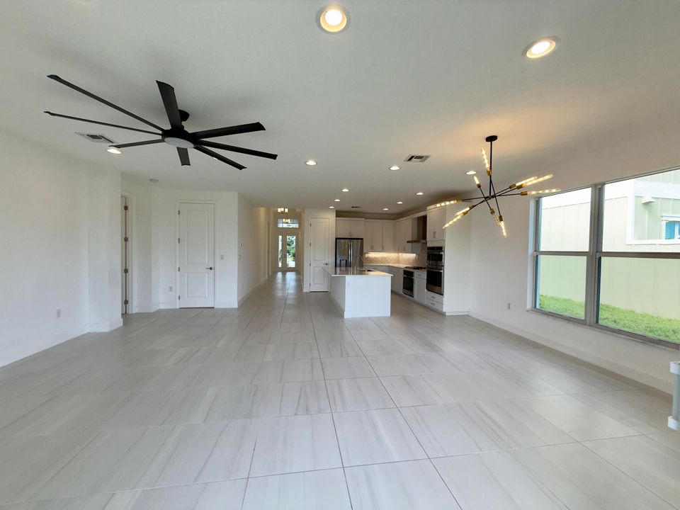 For Rent: $4,300 (4 beds, 3 baths, 2268 Square Feet)