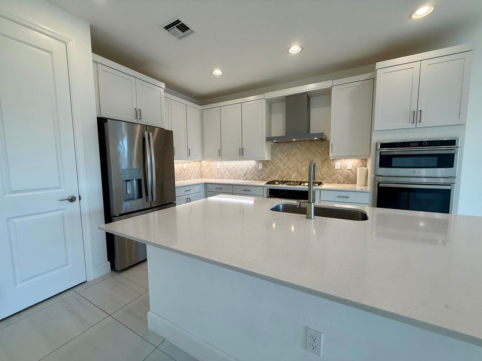 For Rent: $4,300 (4 beds, 3 baths, 2268 Square Feet)