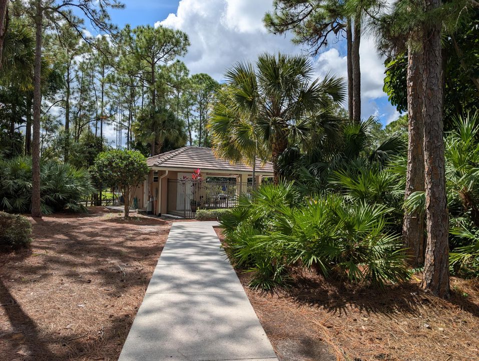 Active With Contract: $397,500 (3 beds, 2 baths, 1456 Square Feet)