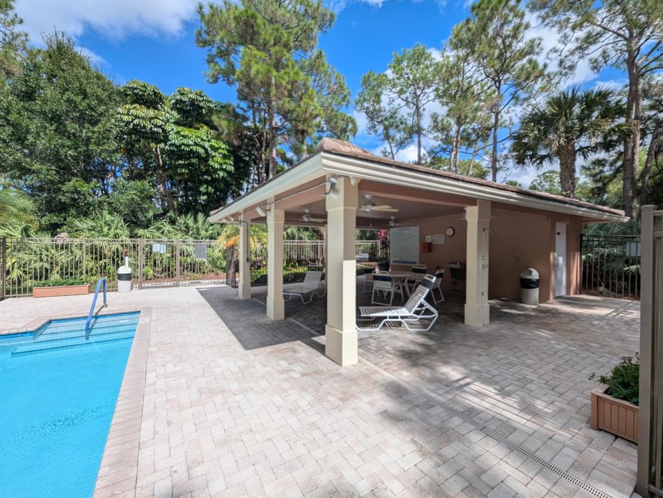 Active With Contract: $397,500 (3 beds, 2 baths, 1456 Square Feet)