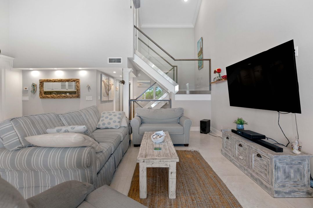 For Rent: $7,500 (3 beds, 2 baths, 1346 Square Feet)