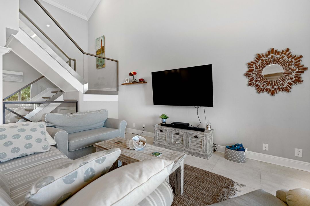 For Rent: $7,500 (3 beds, 2 baths, 1346 Square Feet)