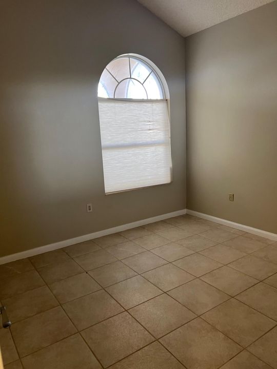 For Sale: $599,000 (3 beds, 2 baths, 1974 Square Feet)