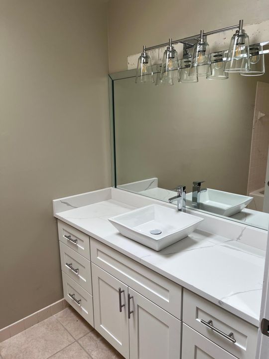 For Sale: $599,000 (3 beds, 2 baths, 1974 Square Feet)