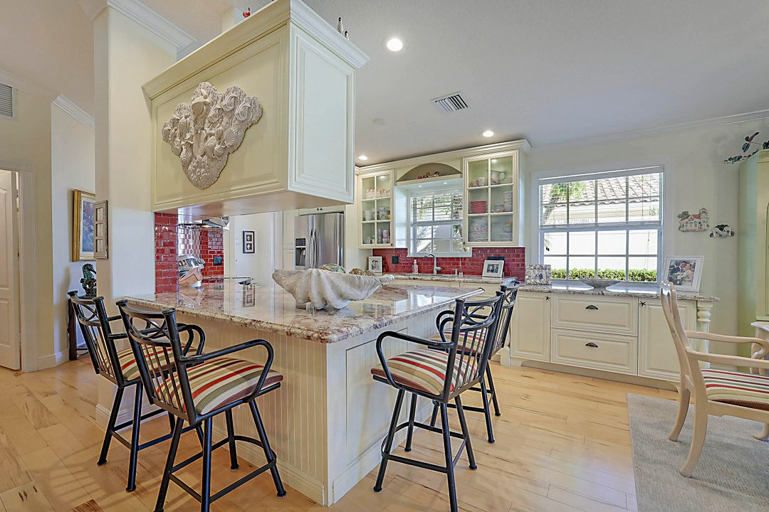 Activo con contrato: $725,000 (2 camas, 2 baños, 1678 Pies cuadrados)