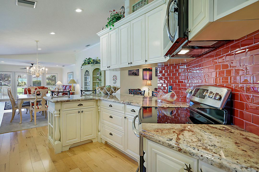 Activo con contrato: $725,000 (2 camas, 2 baños, 1678 Pies cuadrados)