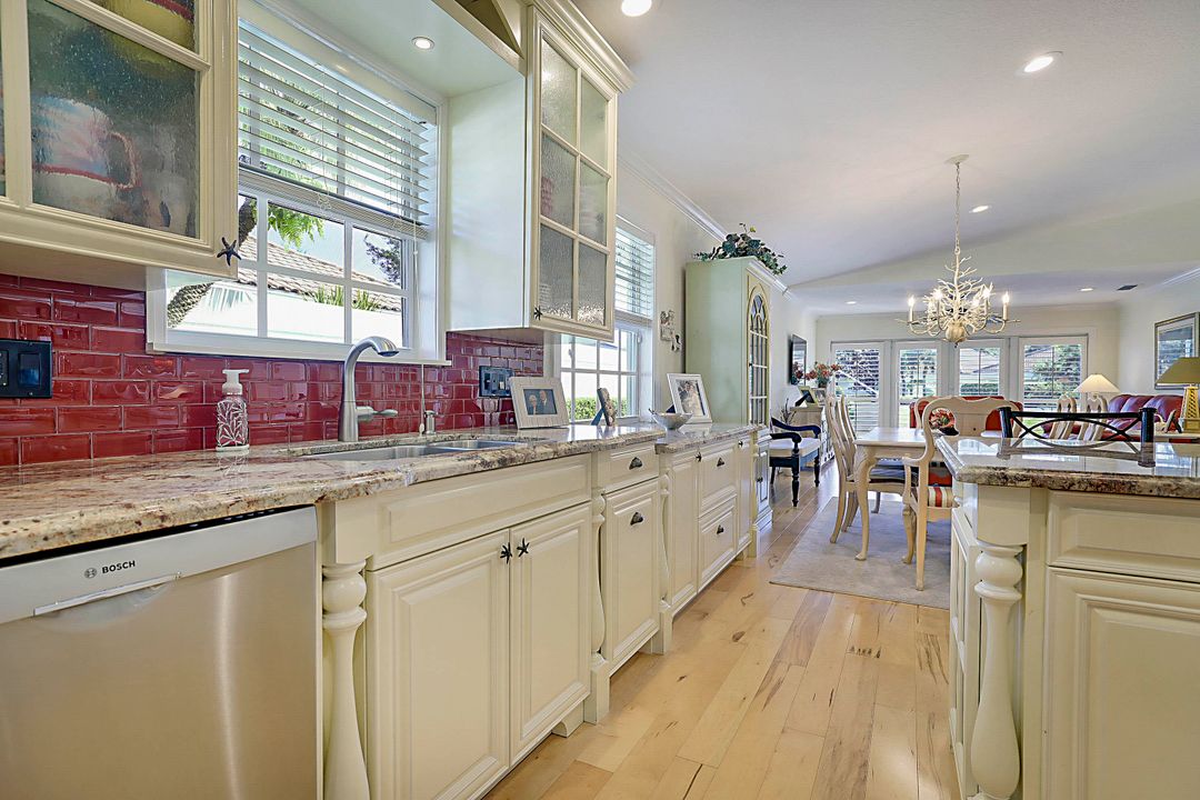 Activo con contrato: $725,000 (2 camas, 2 baños, 1678 Pies cuadrados)