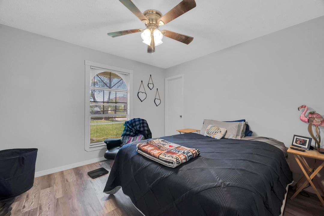 For Sale: $399,000 (3 beds, 2 baths, 1517 Square Feet)