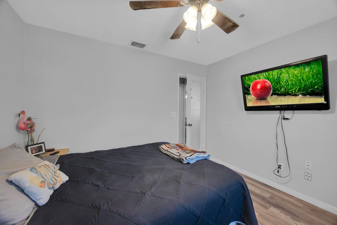 For Sale: $399,000 (3 beds, 2 baths, 1517 Square Feet)