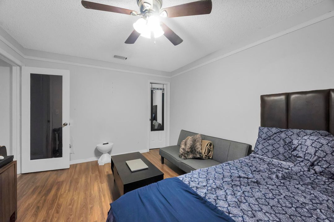 For Sale: $399,000 (3 beds, 2 baths, 1517 Square Feet)