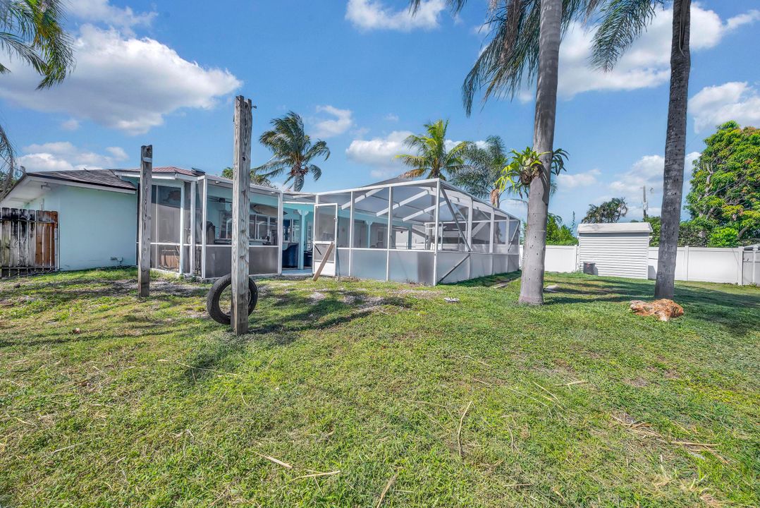 For Sale: $399,000 (3 beds, 2 baths, 1517 Square Feet)