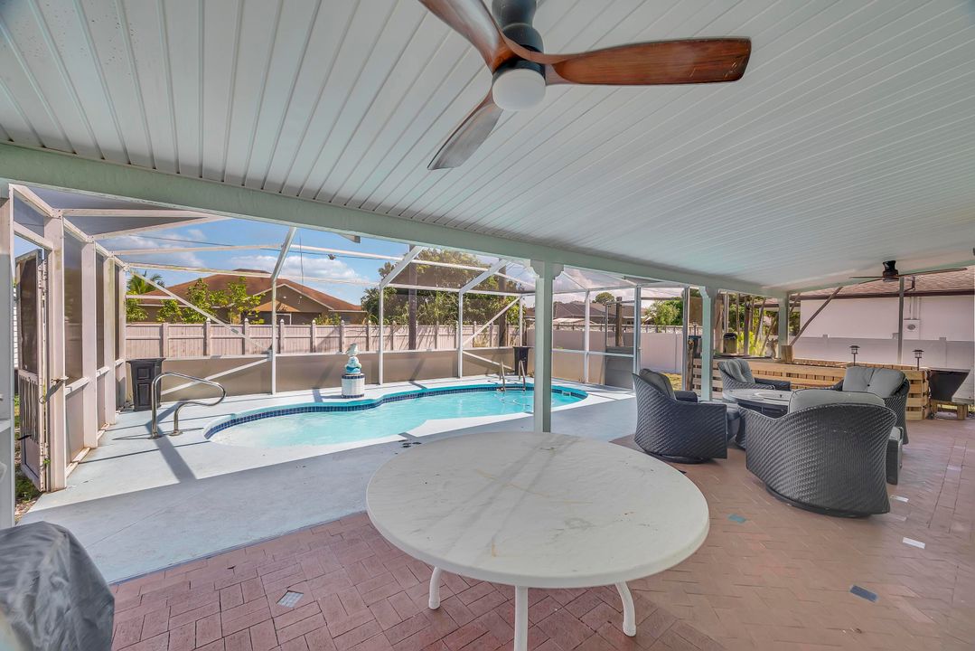 For Sale: $399,000 (3 beds, 2 baths, 1517 Square Feet)