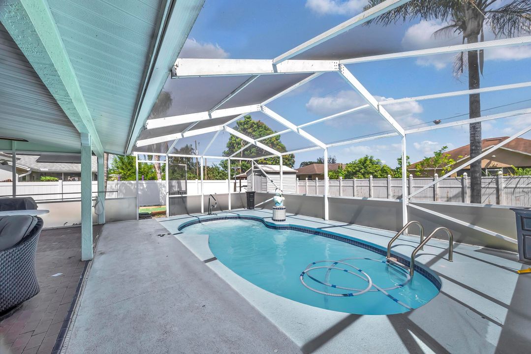 For Sale: $399,000 (3 beds, 2 baths, 1517 Square Feet)