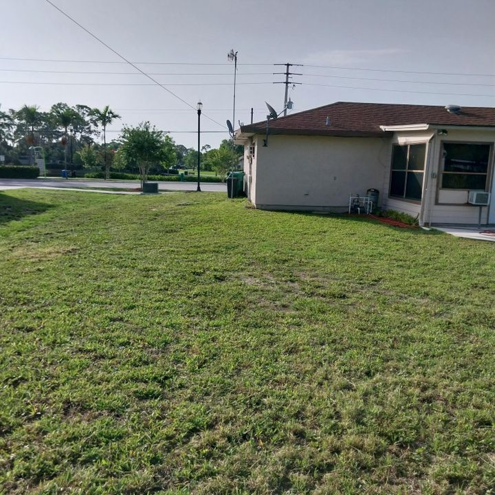 For Sale: $274,900 (2 beds, 1 baths, 1170 Square Feet)