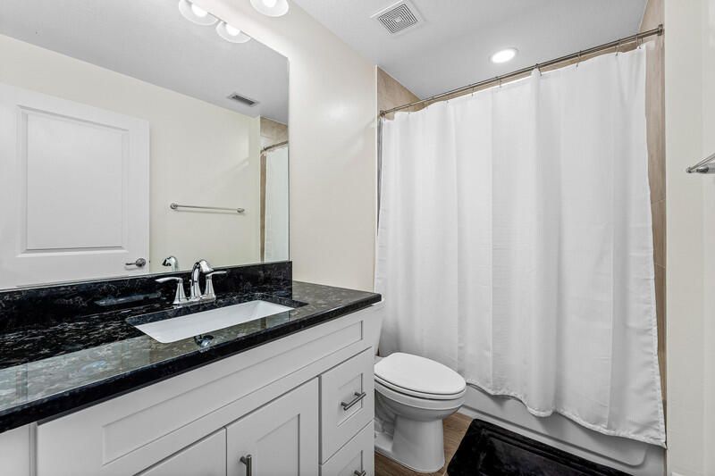 For Sale: $685,000 (3 beds, 2 baths, 1515 Square Feet)