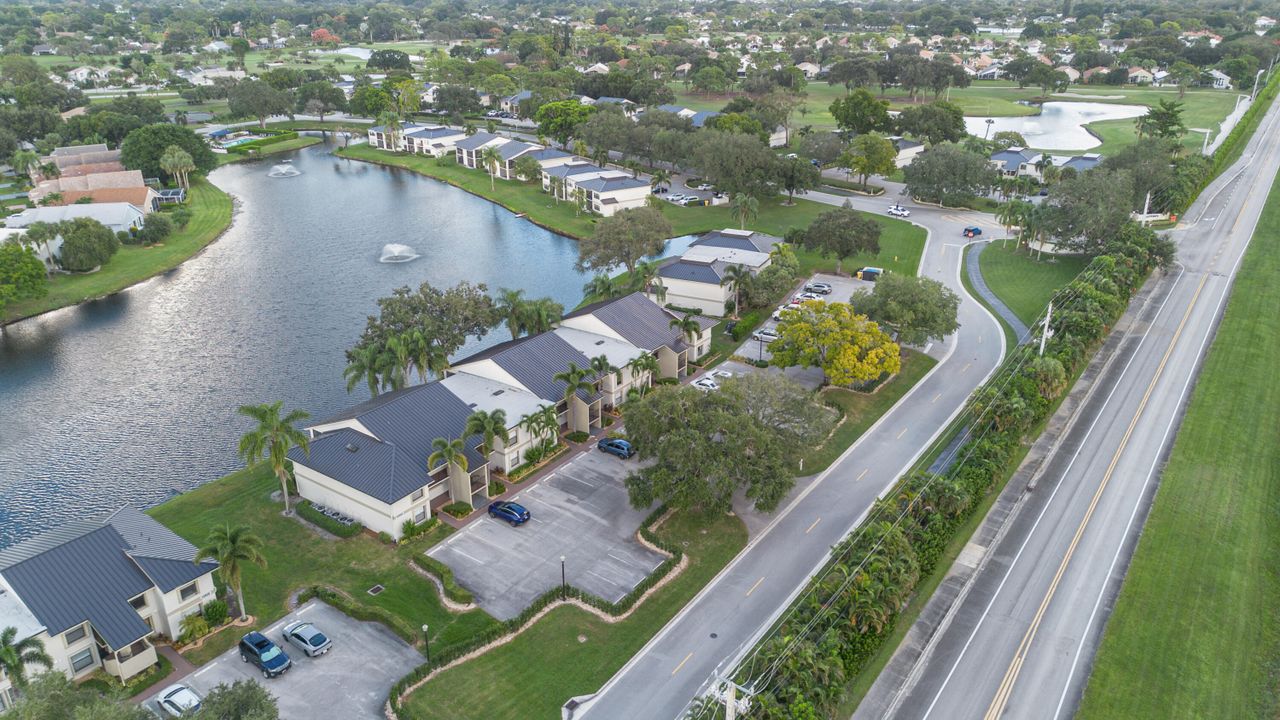 Activo con contrato: $390,000 (2 camas, 2 baños, 1300 Pies cuadrados)