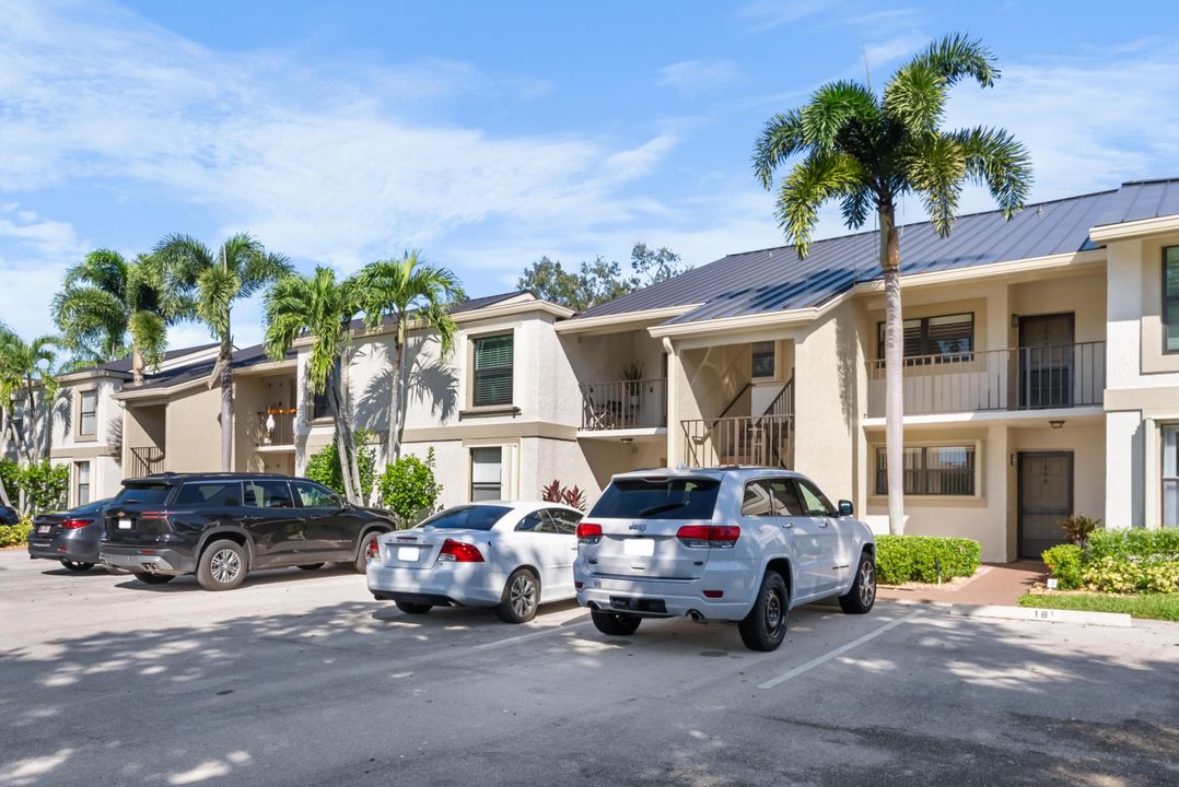 Activo con contrato: $390,000 (2 camas, 2 baños, 1300 Pies cuadrados)