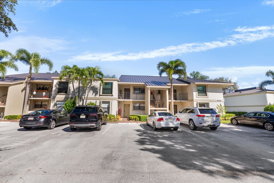 Activo con contrato: $390,000 (2 camas, 2 baños, 1300 Pies cuadrados)