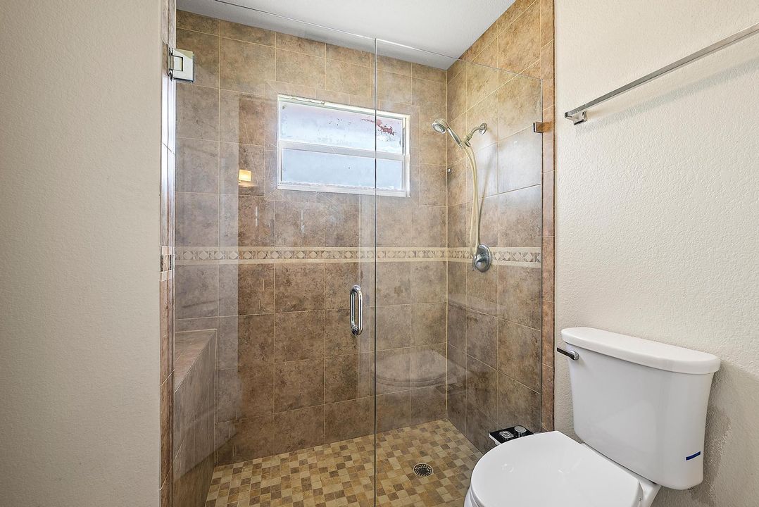 En Venta: $609,900 (3 camas, 2 baños, 1392 Pies cuadrados)