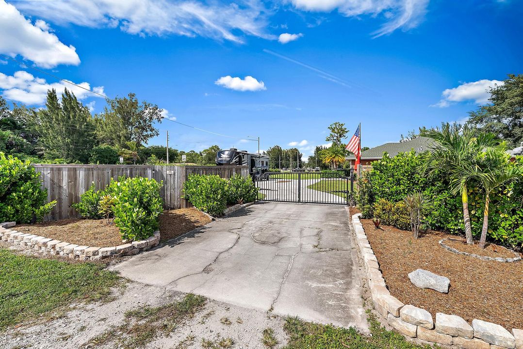 En Venta: $609,900 (3 camas, 2 baños, 1392 Pies cuadrados)