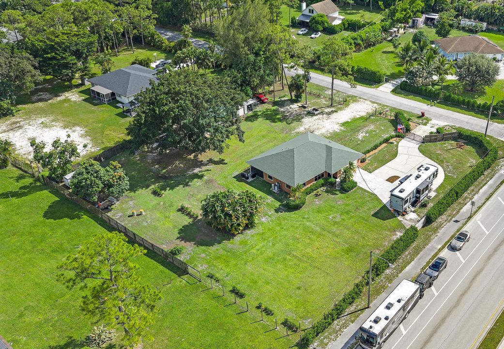 En Venta: $609,900 (3 camas, 2 baños, 1392 Pies cuadrados)