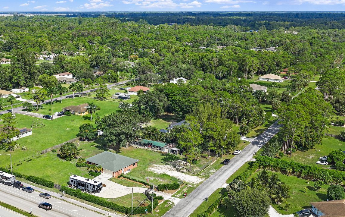 En Venta: $609,900 (3 camas, 2 baños, 1392 Pies cuadrados)